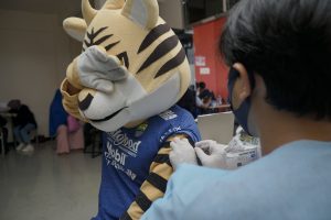 Persib Mascot is pretending to get his Covid 19jab