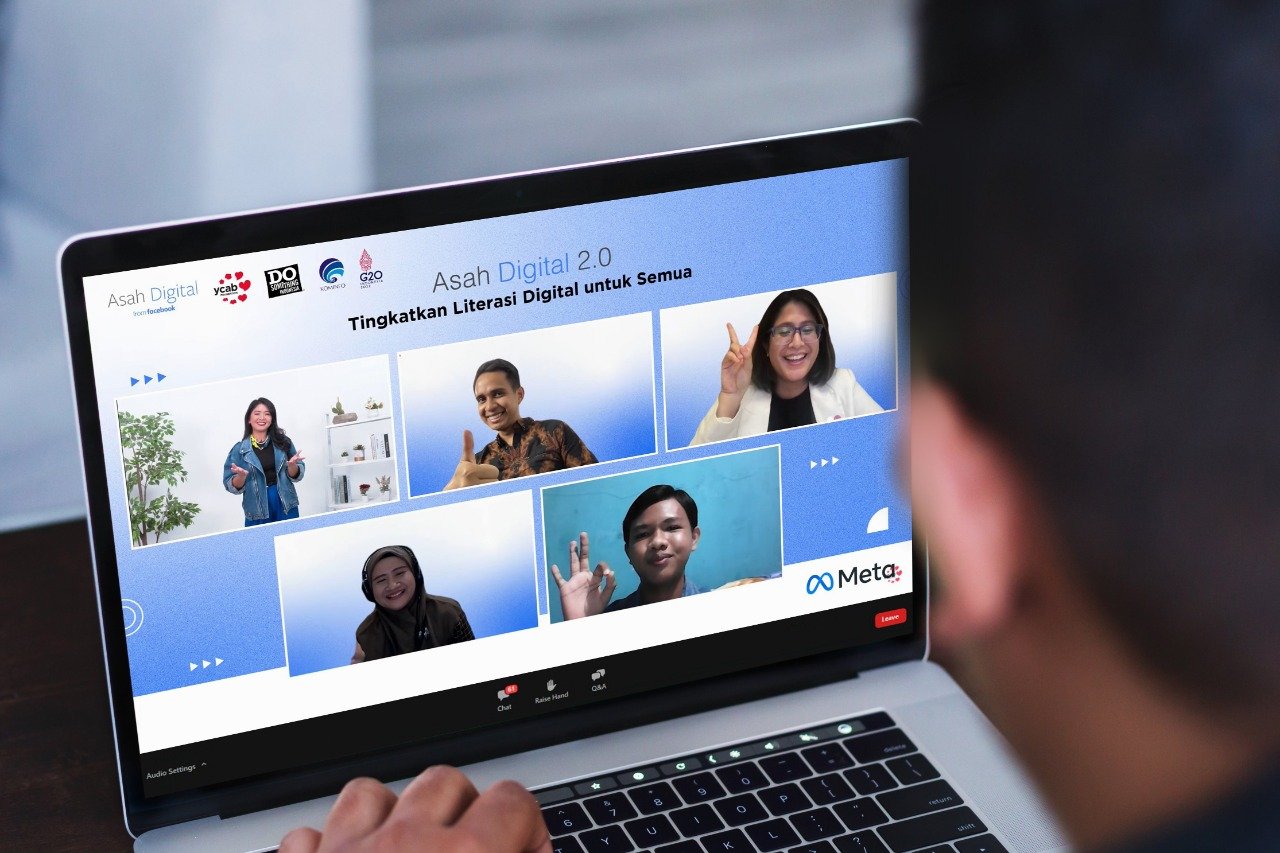Asah Digital 2.0 is a collaborative program between YCAB Foundation and Meta and Do Something Indonesia which aims to hone digital skills so that each individual can create a positive and wise culture when using the internet.