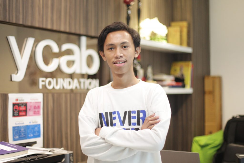Abdul Majid is Rumah Belajar YCAB alumni in 2020.